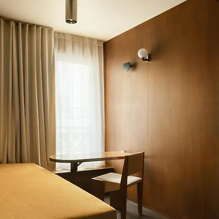 Edgar - Bouchardon Aparthotel Parigi